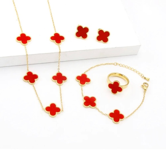 Fancy gold 4pcs jewelry set four leaf clover shell set - Picture 7 of 16